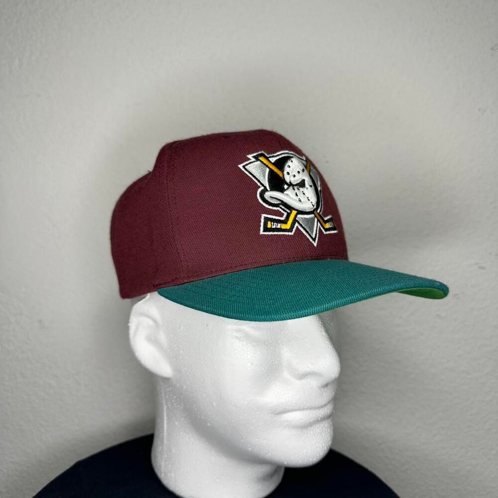 Mitchell-ness Mighty ducks Burgundy and Red Hat